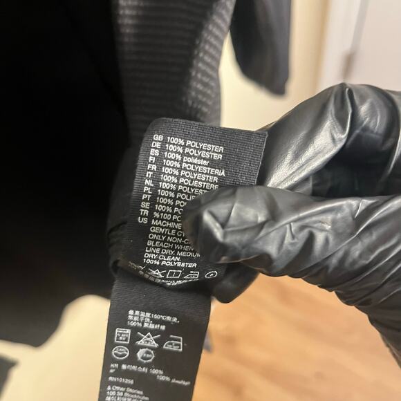 & Other Stories High Collar Button Down Blouse Size 6 Black New - Picture 4 of 7